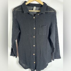 Sandy Beach Netted Cover Up in Black.